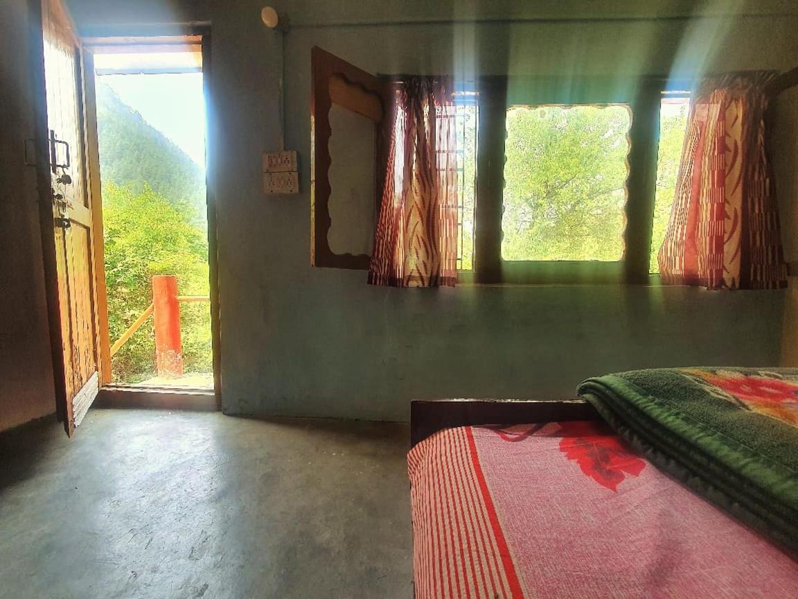 Wake N Bake Kasol Esterno foto