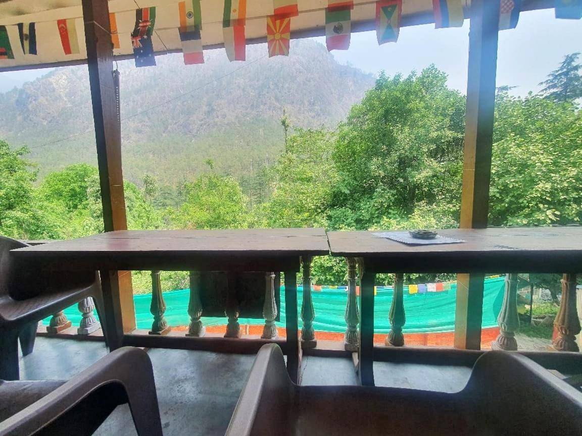Wake N Bake Kasol Esterno foto